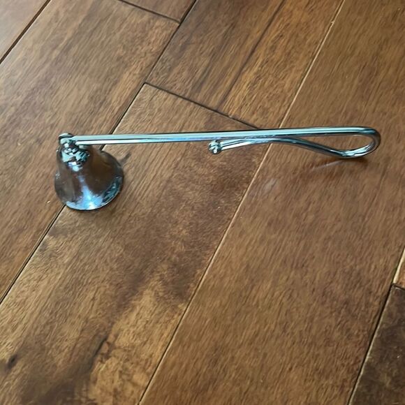 PartyLite Silver Candle Snuffer - Picture 1 of 3